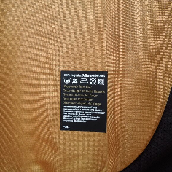 Manchester United 100-year anniversary edition, 2002, reversible - Picture 10 of 11